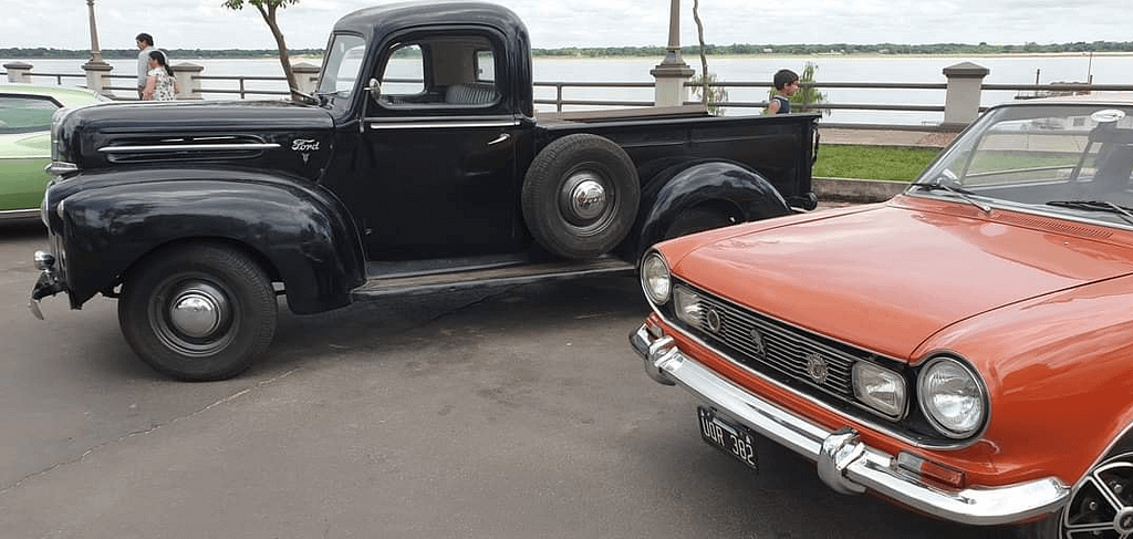 En San Miguel: encuentro de autos antiguos y clásicos 0